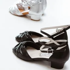 Dame Dansebutikken Brudesko|Salsasko Damer-Anna Kern sølv dansesko 3,5 cm hæl