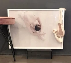 Dansebutikken Andet Til Ballet-Balletplakat med flot balletdanser