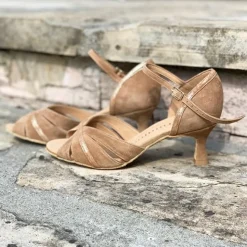 Dame Dansebutikken Brudesko|Salsasko Damer-Beige ruskinds dansesko 5 cm hæl Rummos