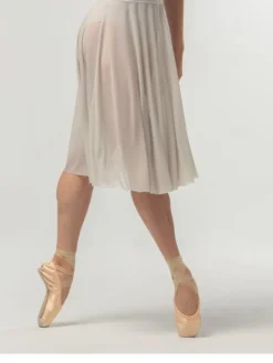 Dame Dansebutikken Ballet Underdele Damer|Skørter Til Skøjteløb-Beigefarvet langt pull on mesh skørt fra Mara Dancewear