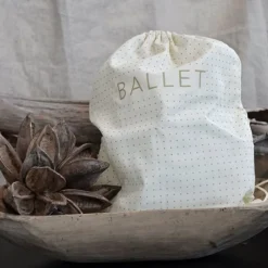 Dansebutikken Andet Til Ballet-Creme balletpose