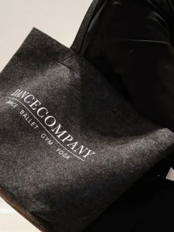 Dansebutikken Tasker Til Yoga|Dansetasker-Dancecompany koksgrå filt net med tryk