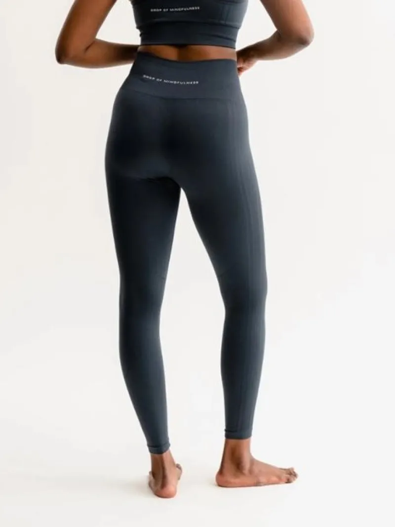 Dansebutikken Pilates Bukser/leggings|Yogabukser-Drop of mindfulness mørkeblå seamless leggings