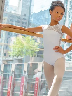 Børn Dansebutikken Balletdragter Børn-Hvid dragt m. blonde til piger fra BalletRosa