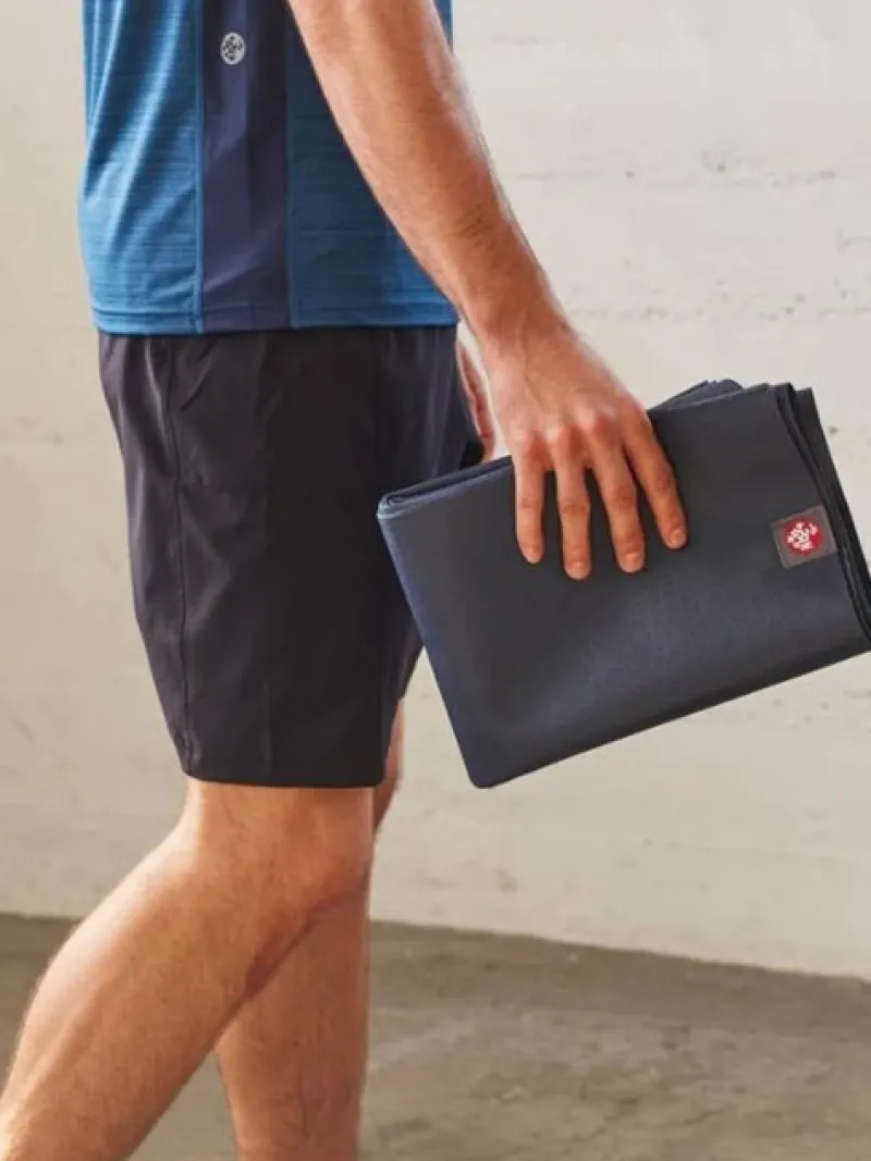 Dansebutikken Måtter Til Yoga-Manduka blå let travel måtte til yoga