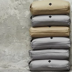 Dansebutikken Andet Til Yoga-Simple Days grå yoga meditationspude