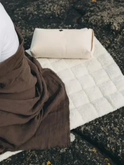 Dansebutikken Andet Til Yoga-Simple Days YOGA meditationspude i ivory