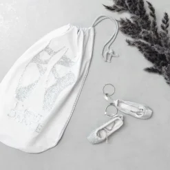 Dansebutikken Andet Til Ballet|Balletsko Tilbehør-Sko pose til balletsko med sølv print og hvid net