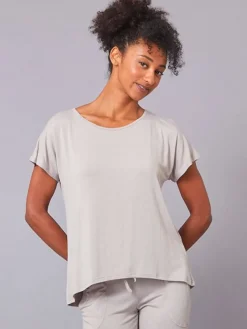 Dansebutikken Pilates Overdele|Yogabluser-Tempsdanse latte farvet blød bambus t-shirt