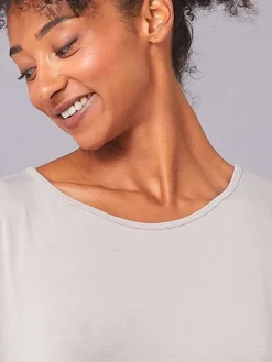 Dansebutikken Pilates Overdele|Yogabluser-Tempsdanse latte farvet blød bambus t-shirt