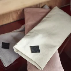 Dansebutikken Andet Til Yoga|Velvære-YOGA øjenpude i lysegrå - Simple days